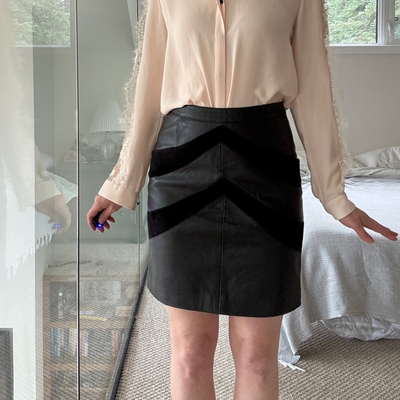 Maje Black leather and suede Pencil Skirt 38 (small) - Picture 4 of 17
